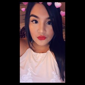 Meet your Posher, Thalia